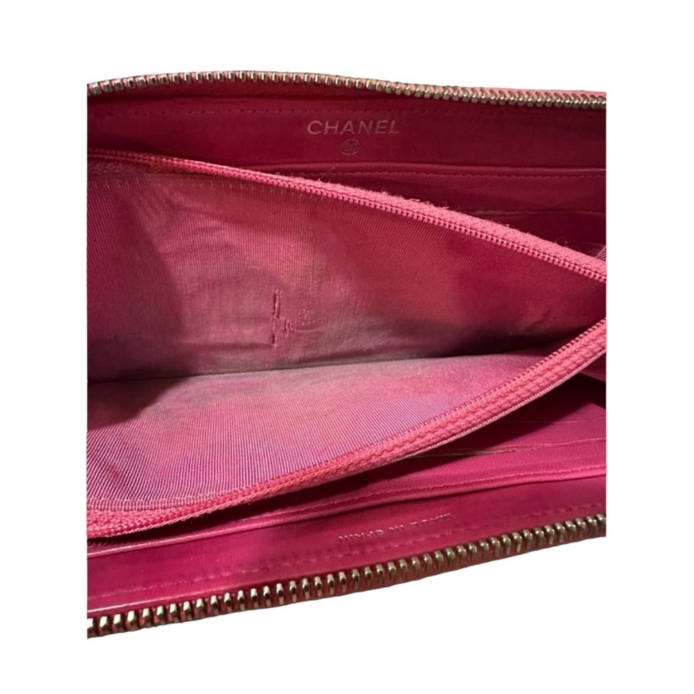 CHANEL Calfskin Matelasse CoCo Zip Around Wallet W/ COA - Picture 12 of 16